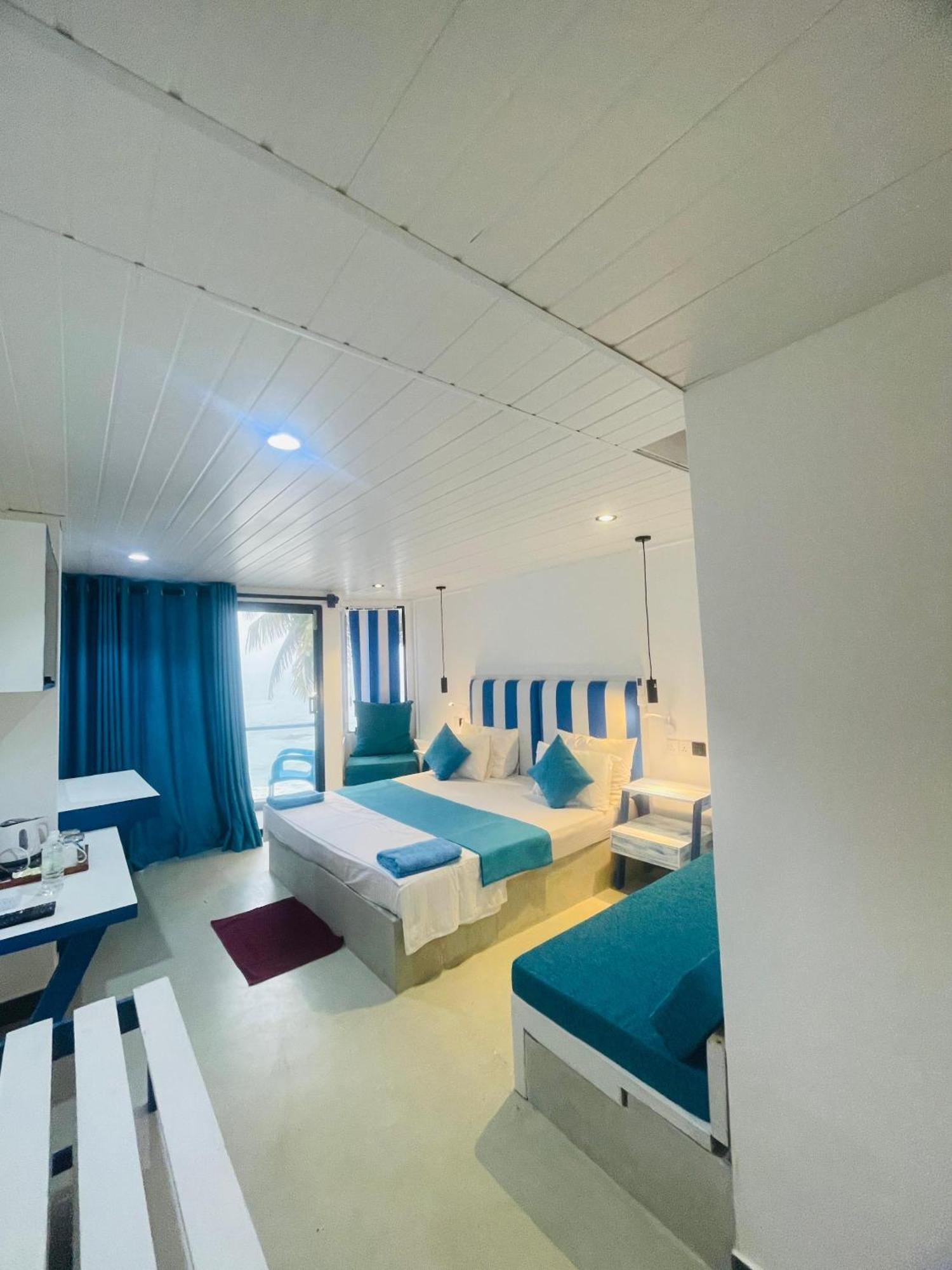 Suncoast Beach Hotel Mirissa Kültér fotó